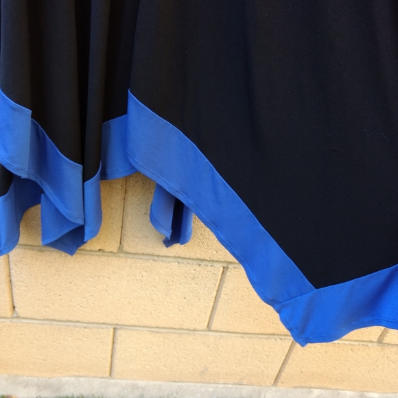 Colorblock Asymmetrical Hem Dress Miss Couture - Picture 2 of 6